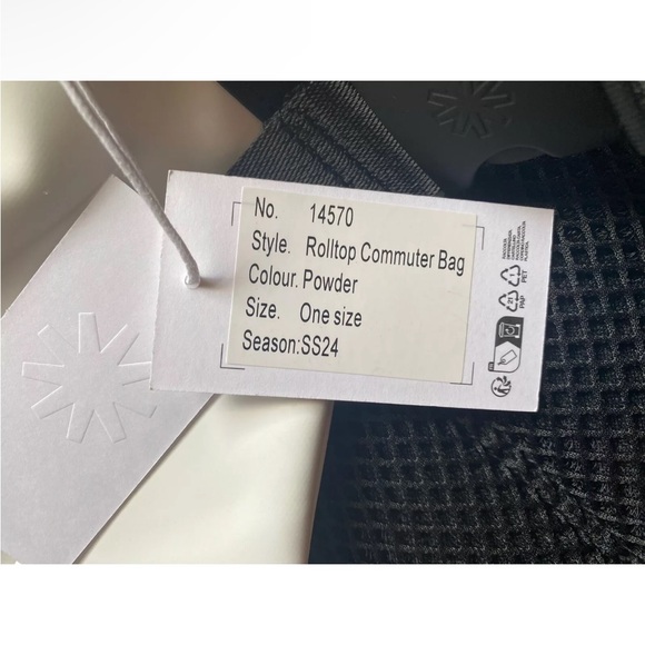 RAINS Roll Top Commuter Messenger - Picture 7 of 7